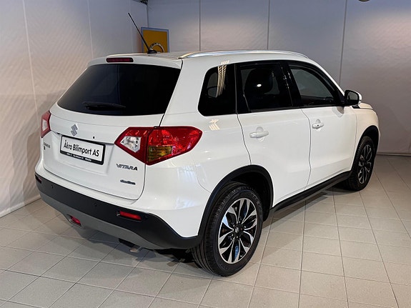 Suzuki Vitara 6 of 30