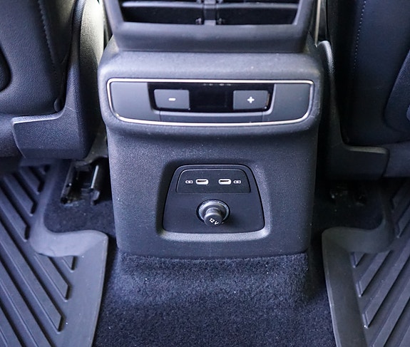 Audi Q4 e-tron 25 of 30