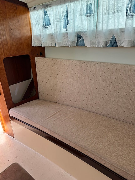 Fairline 10 of 20