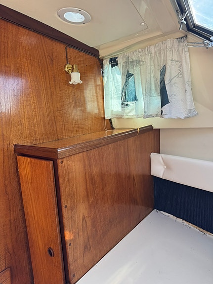 Fairline 13 of 20