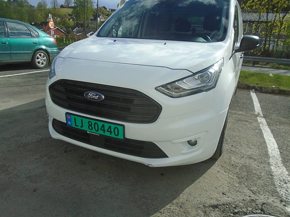 Ford Transit Connect 2 of 5