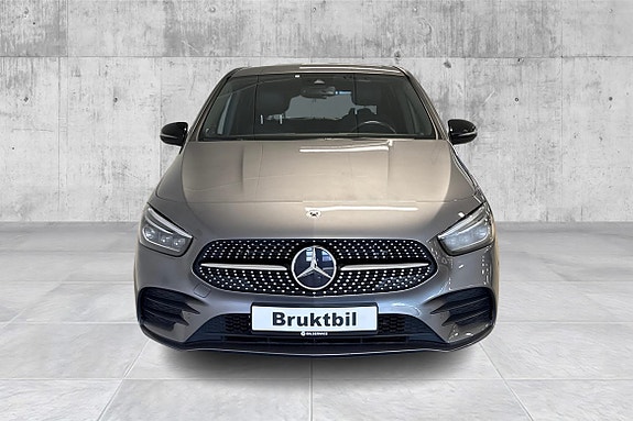 Mercedes-Benz B250 e 3 of 5