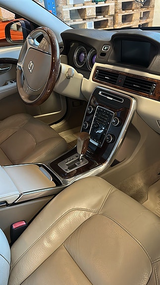 Volvo S80 6 of 13