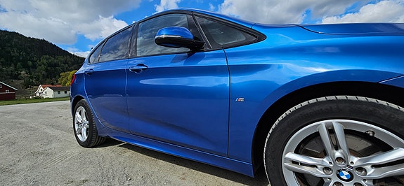 BMW 225xe 5 of 24