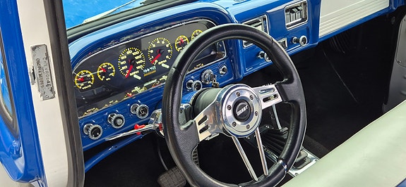 Chevrolet C10 14 of 30