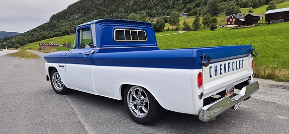 Chevrolet C10 4 of 30
