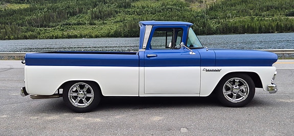 Chevrolet C10 12 of 30
