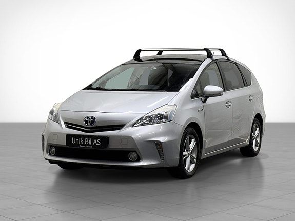 Toyota Prius+ Seven 2 of 5