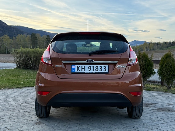 Ford Fiesta 6 of 27