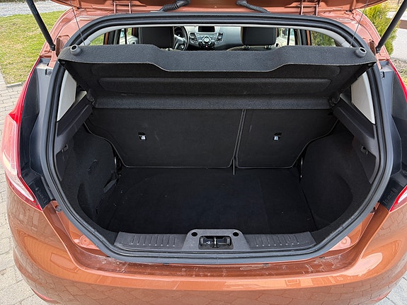 Ford Fiesta 8 of 27