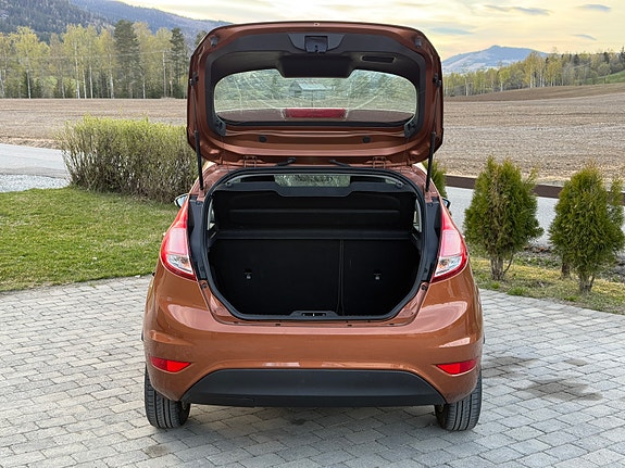 Ford Fiesta 7 of 27