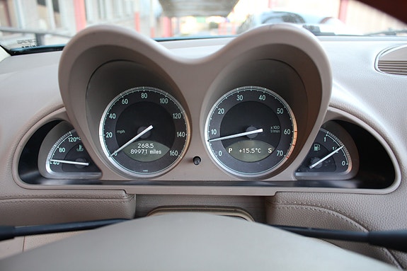 Mercedes-Benz SL500 30 of 30