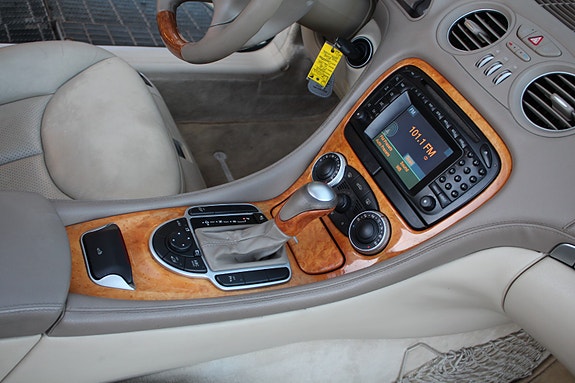 Mercedes-Benz SL500 29 of 30