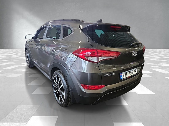 Hyundai Tucson 4 of 5