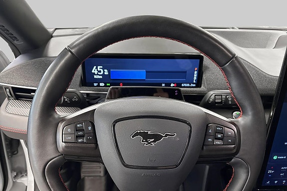 Ford Mustang Mach-E 15 hos Sommerseth