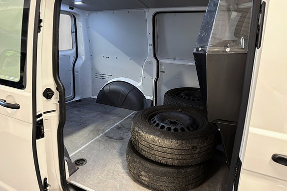 Volkswagen Transporter 14 of 23