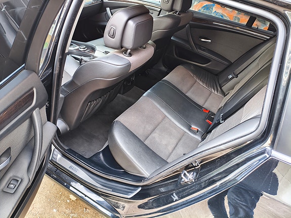 BMW 530d 15 of 19