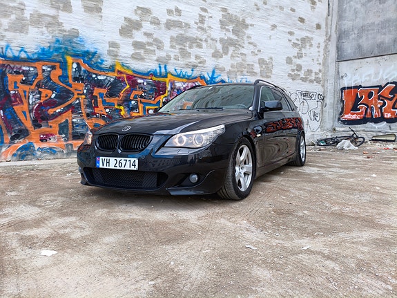 BMW 530d 2 of 19