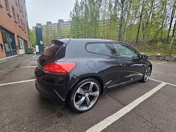 Volkswagen Scirocco 2 of 5