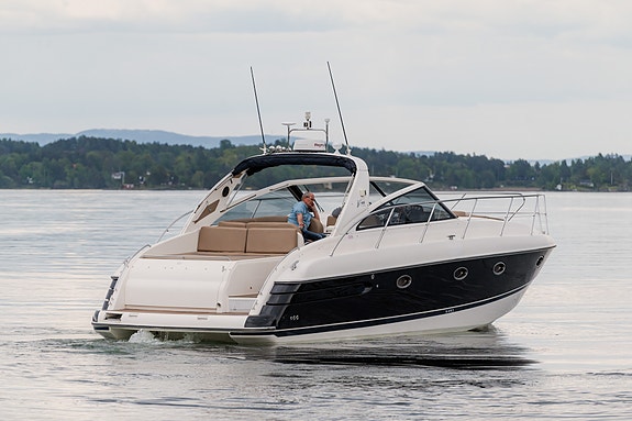 Princess V42 MK2 - Axiom 12", Autopilot, Generator, VPD6, Skipsreg. 6 of 30
