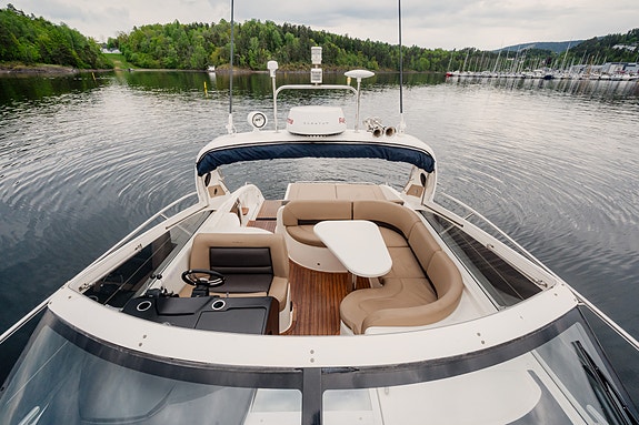 Princess V42 MK2 - Axiom 12", Autopilot, Generator, VPD6, Skipsreg. 19 of 30