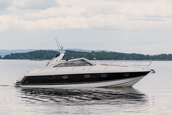 Princess V42 MK2 - Axiom 12", Autopilot, Generator, VPD6, Skipsreg. 2 of 5