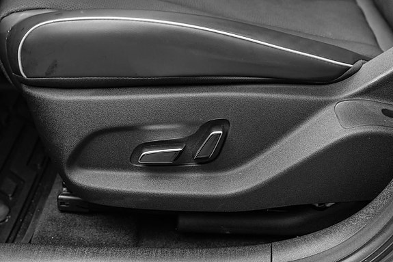 BYD Dolphin 13 of 29
