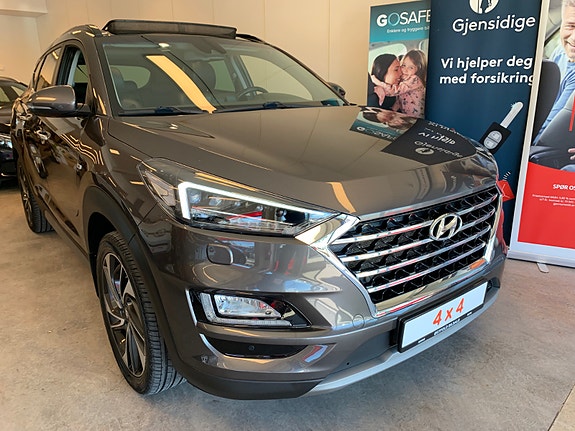 Hyundai Tucson 3 of 5