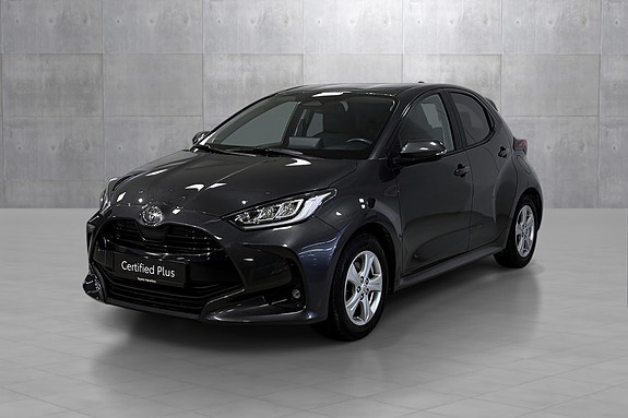 Toyota Yaris 2 of 5
