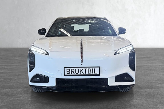 Denne fine Hongqi EHS7 AWD kan bli din for kun kr 4180,- pr mnd med 164.465,- i egenkapital. Løpetid 10 år.