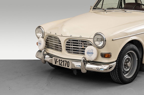 Volvo Amazon 2 of 5