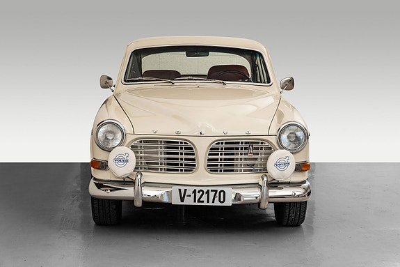 Volvo Amazon 3 of 5