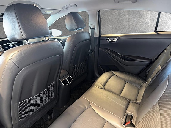 Hyundai IONIQ 12 of 20
