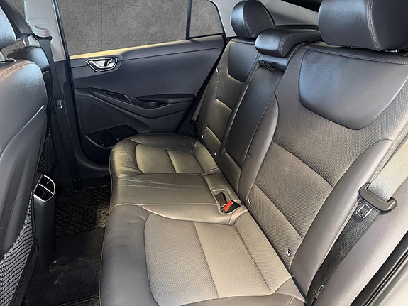 Hyundai IONIQ 11 of 20