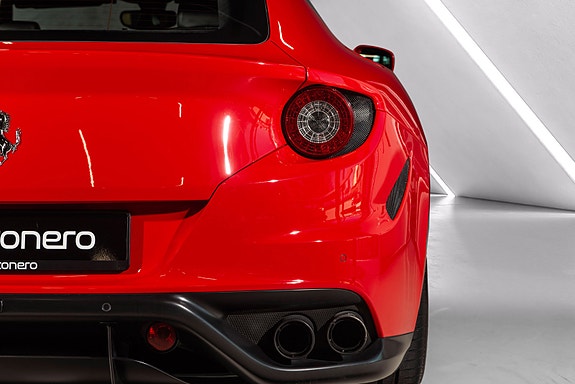 Ferrari FF 9 of 30