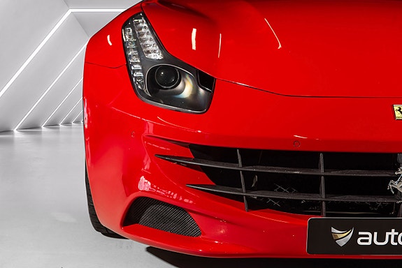 Ferrari FF 8 of 30