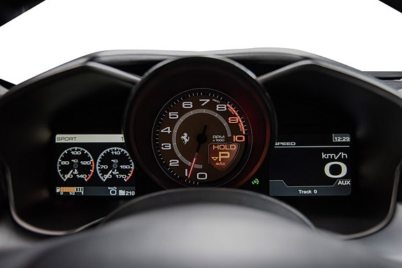 Ferrari FF 18 of 30
