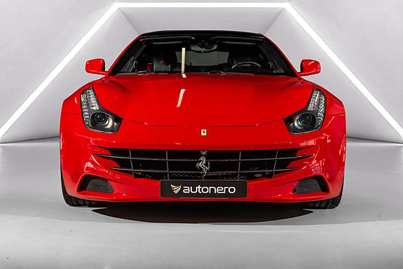 Ferrari FF 3 of 5