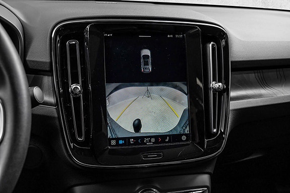 Volvo C40 25 of 30