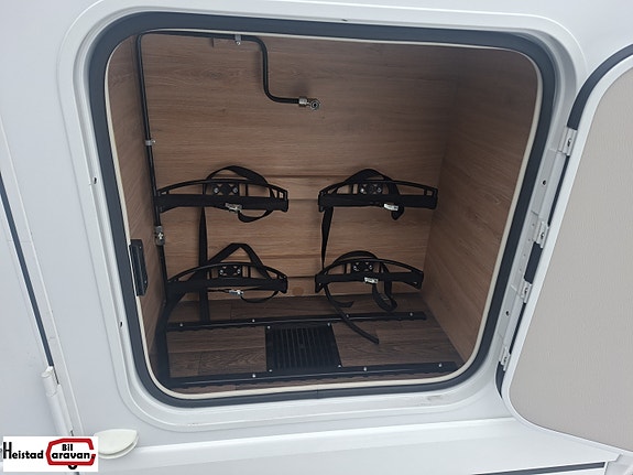 Knaus L!VE I 700 MEG Lithium! 29 of 30
