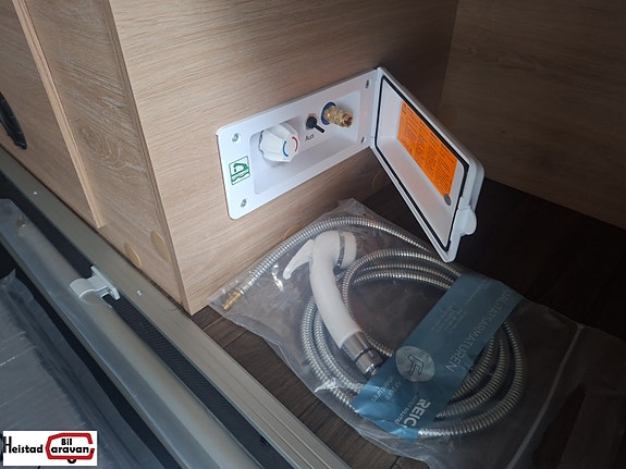 Knaus L!VE I 700 MEG Lithium! 28 of 30