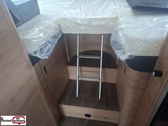 Knaus L!VE I 700 MEG Lithium! 14 of 30