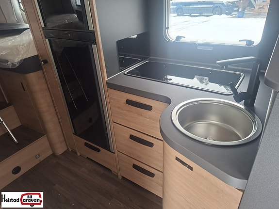 Knaus L!VE I 700 MEG Lithium! 7 of 30