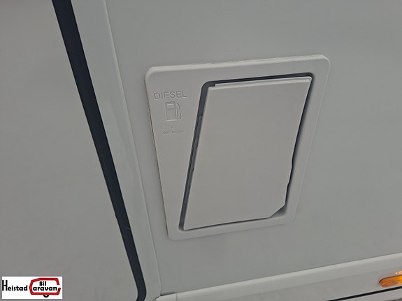 Knaus L!VE I 700 MEG Lithium! 23 of 30
