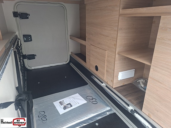 Knaus L!VE I 700 MEG Lithium! 27 of 30