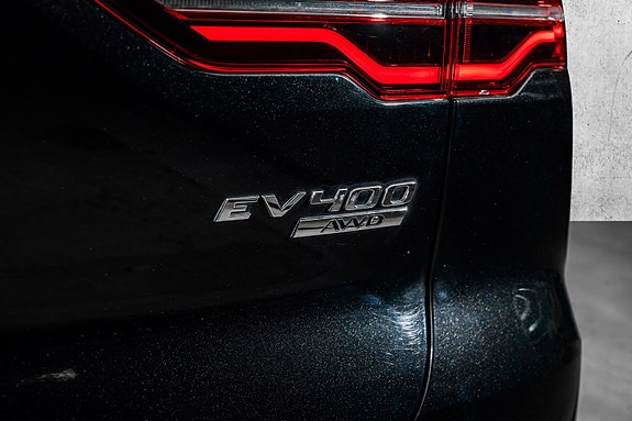 Jaguar I-PACE 9 of 30