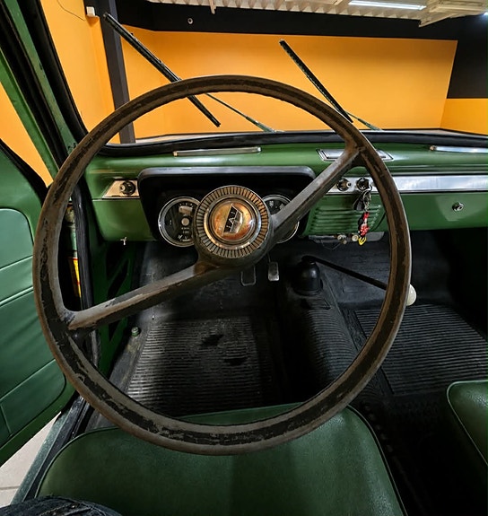 Ford Anglia 5 of 5