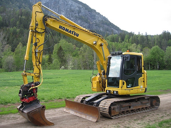Komatsu PC138US-8