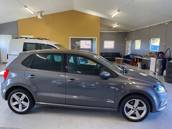 Volkswagen Polo 3 of 5