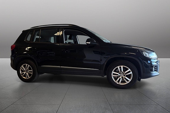 Volkswagen Tiguan 4 of 5